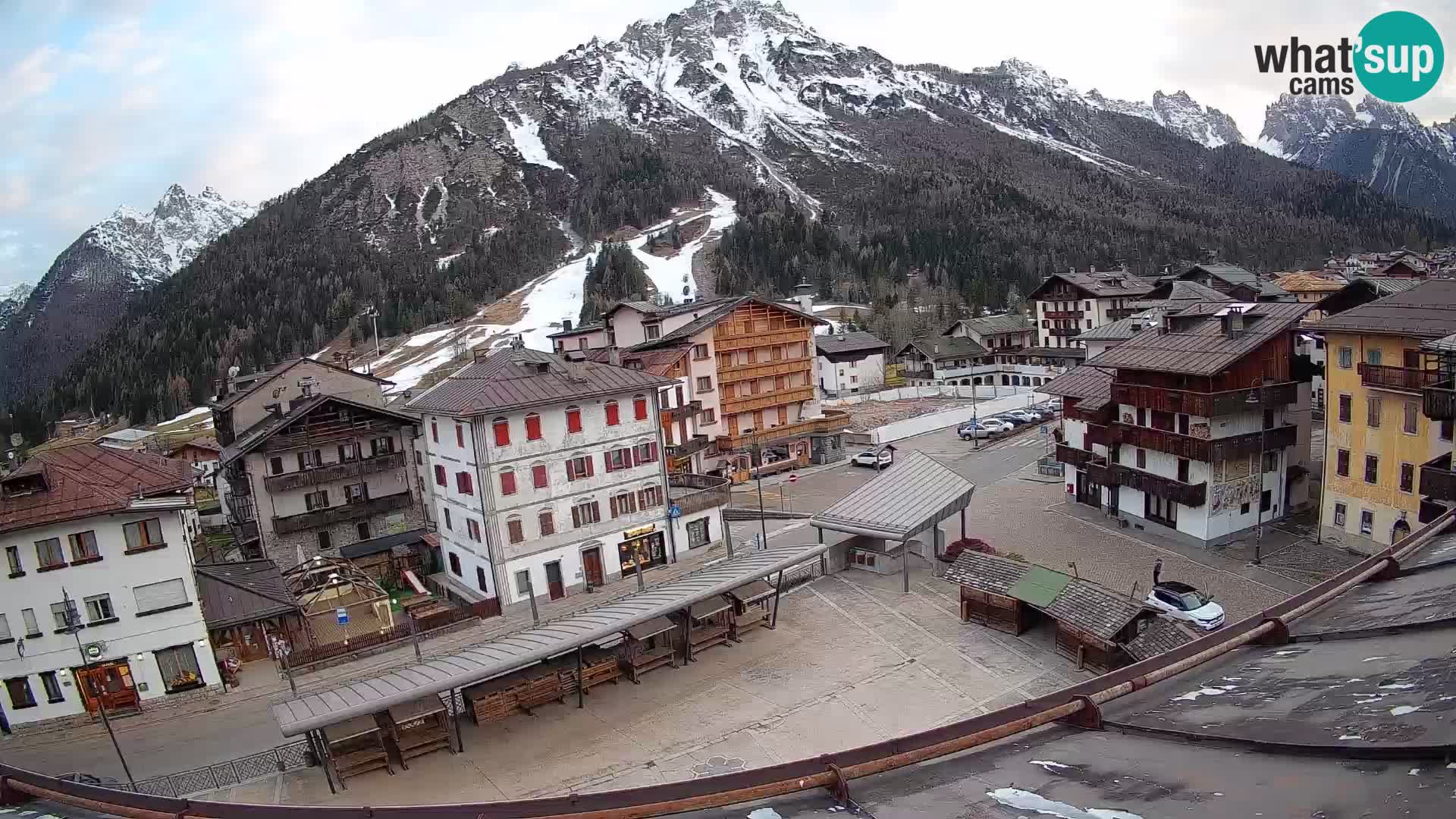 Hauptplatz von Forni di Sopra