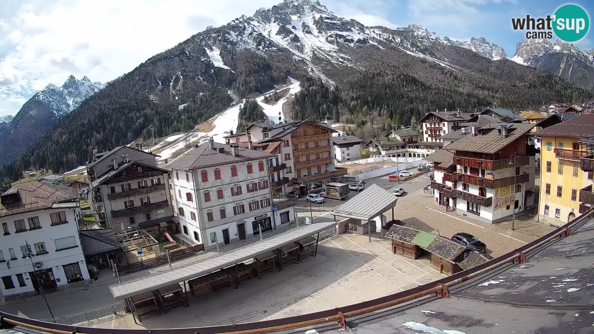 Hauptplatz von Forni di Sopra