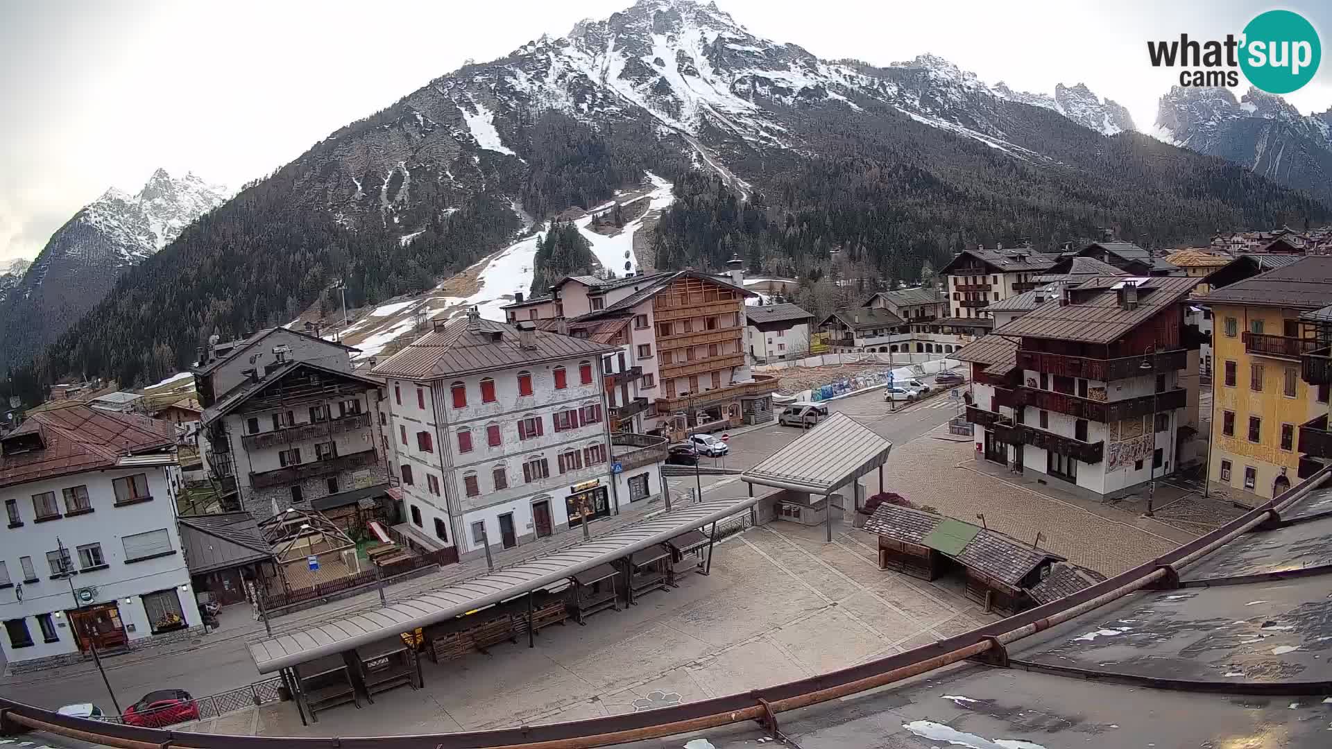 Hauptplatz von Forni di Sopra