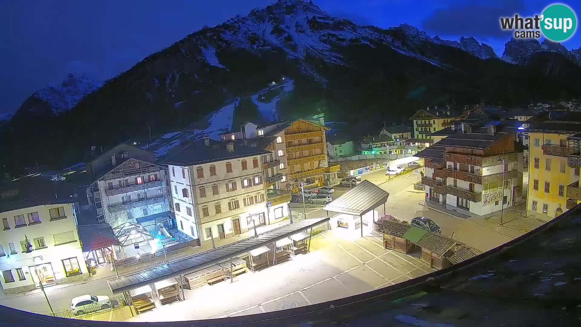 Hauptplatz von Forni di Sopra