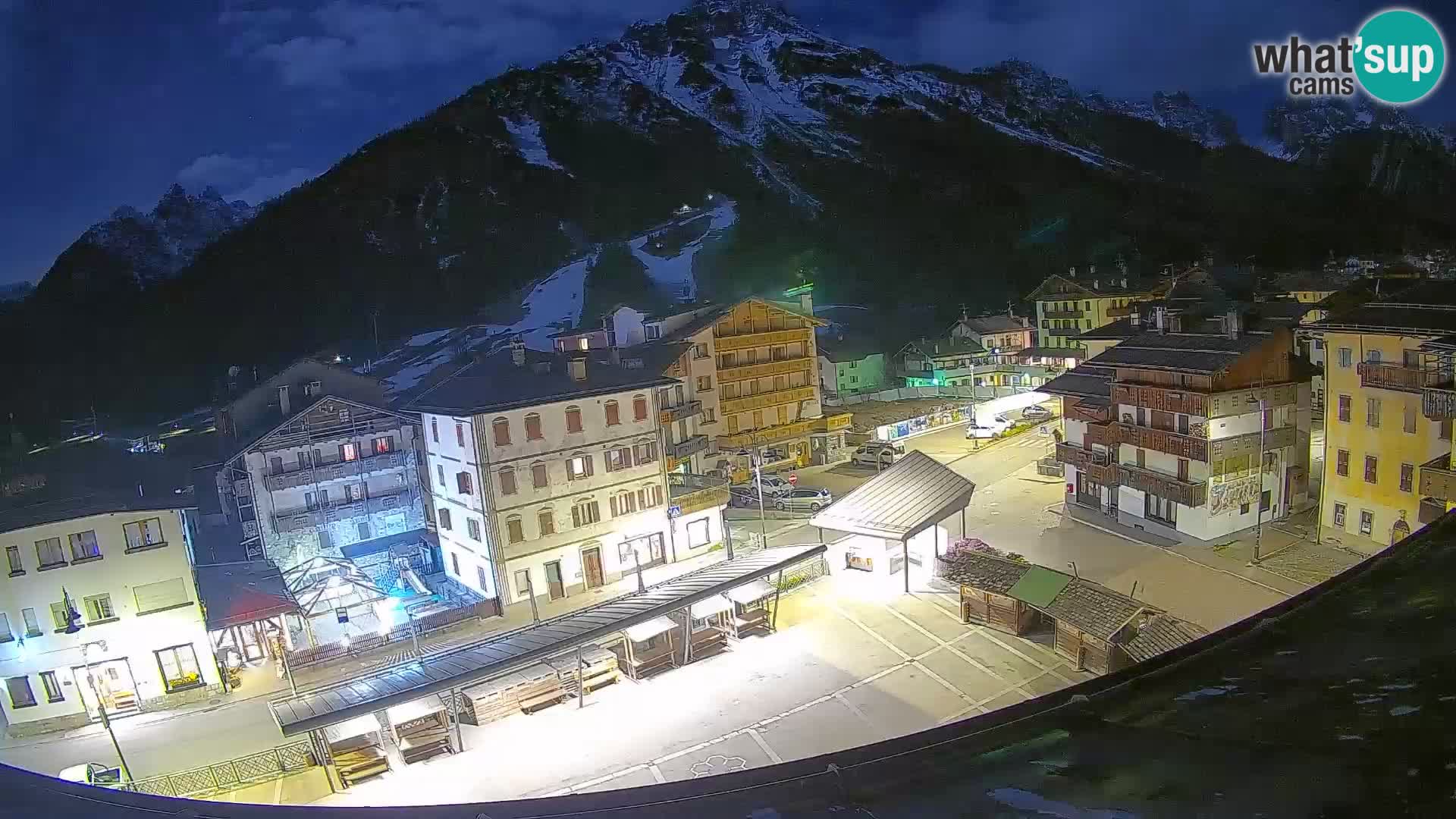 Hauptplatz von Forni di Sopra