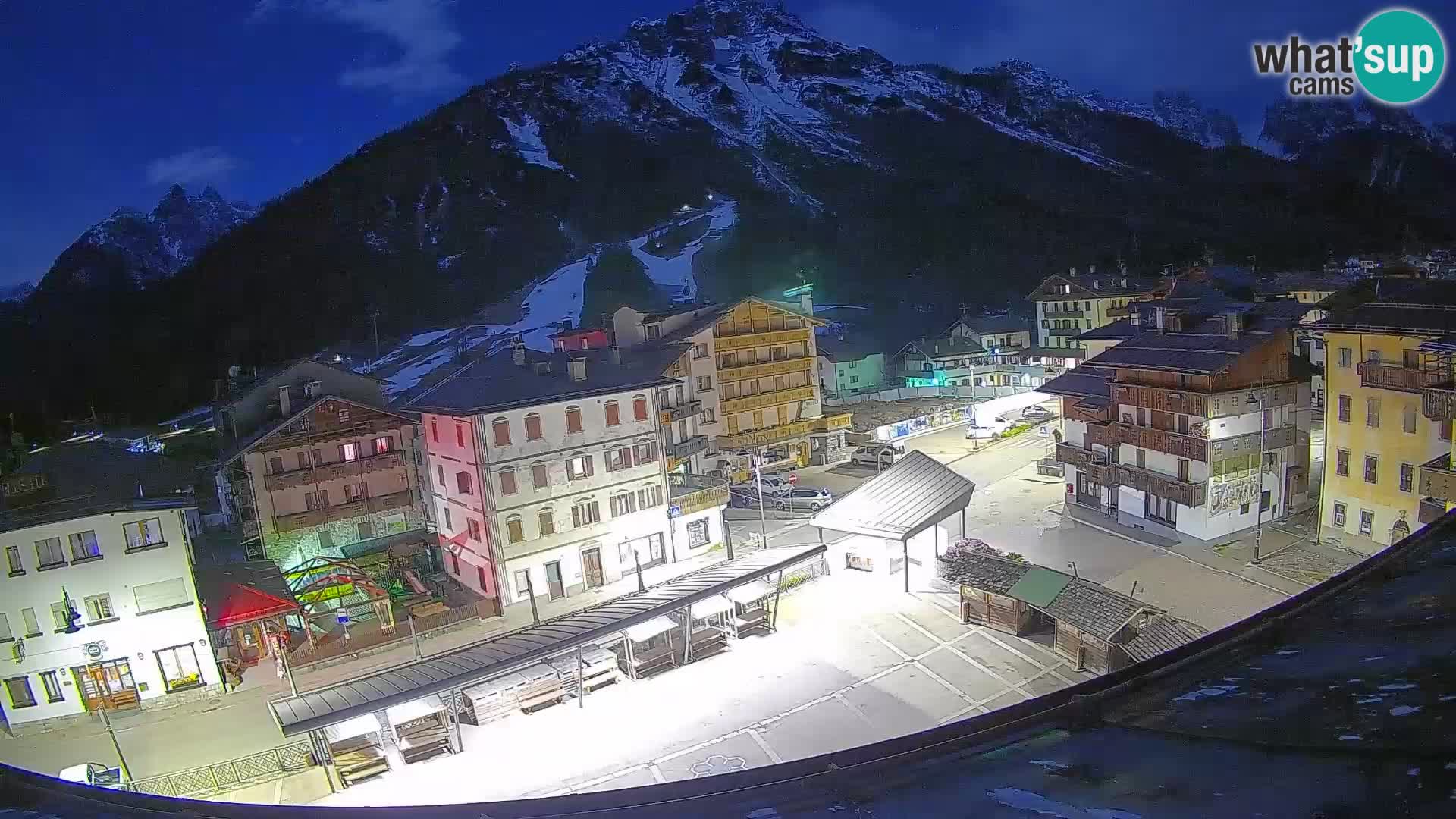 Hauptplatz von Forni di Sopra