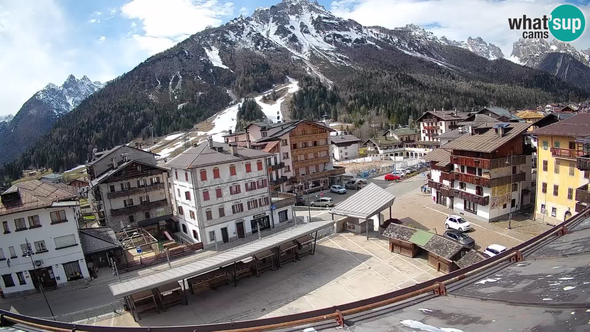 Hauptplatz von Forni di Sopra