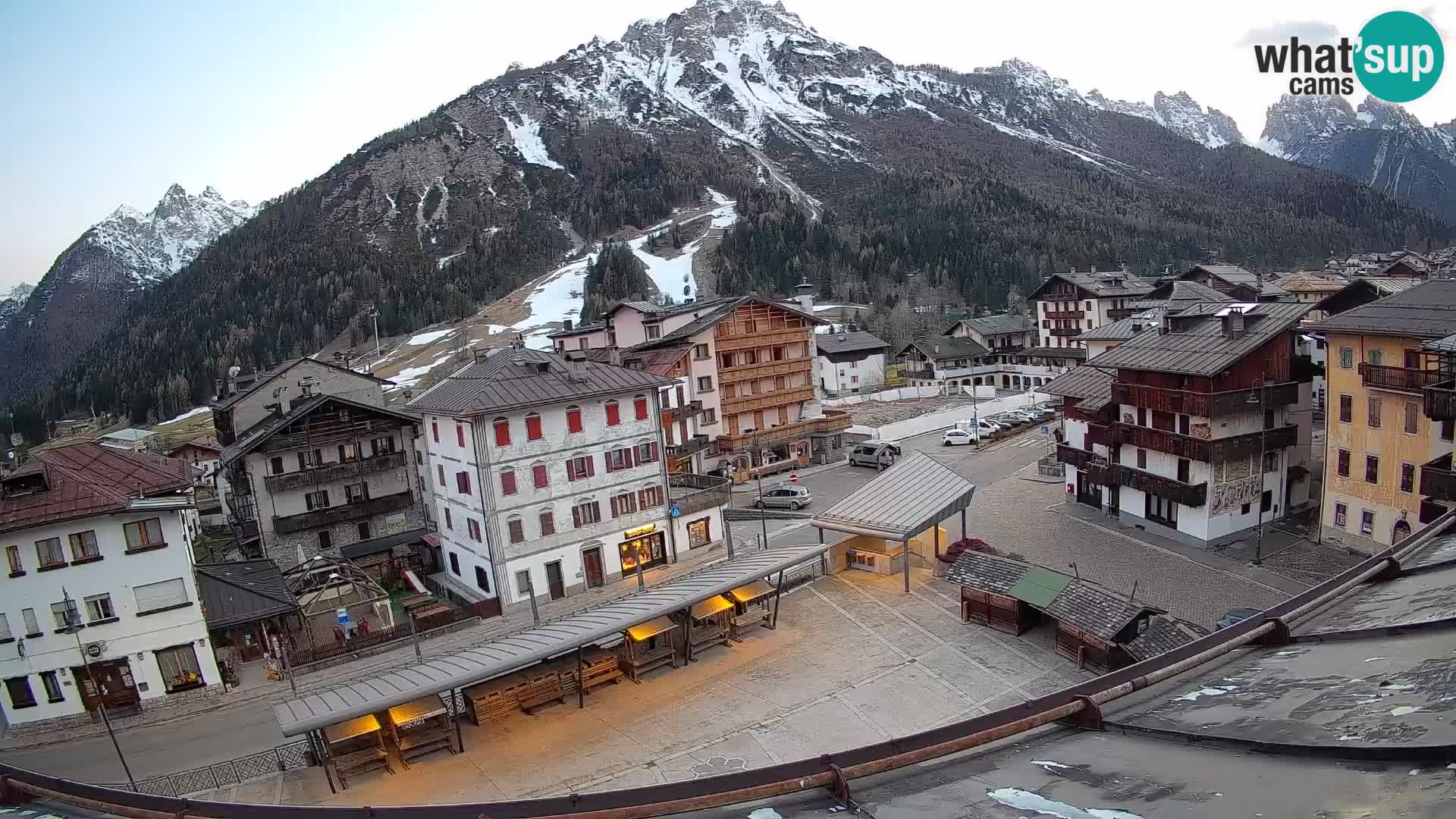 Hauptplatz von Forni di Sopra