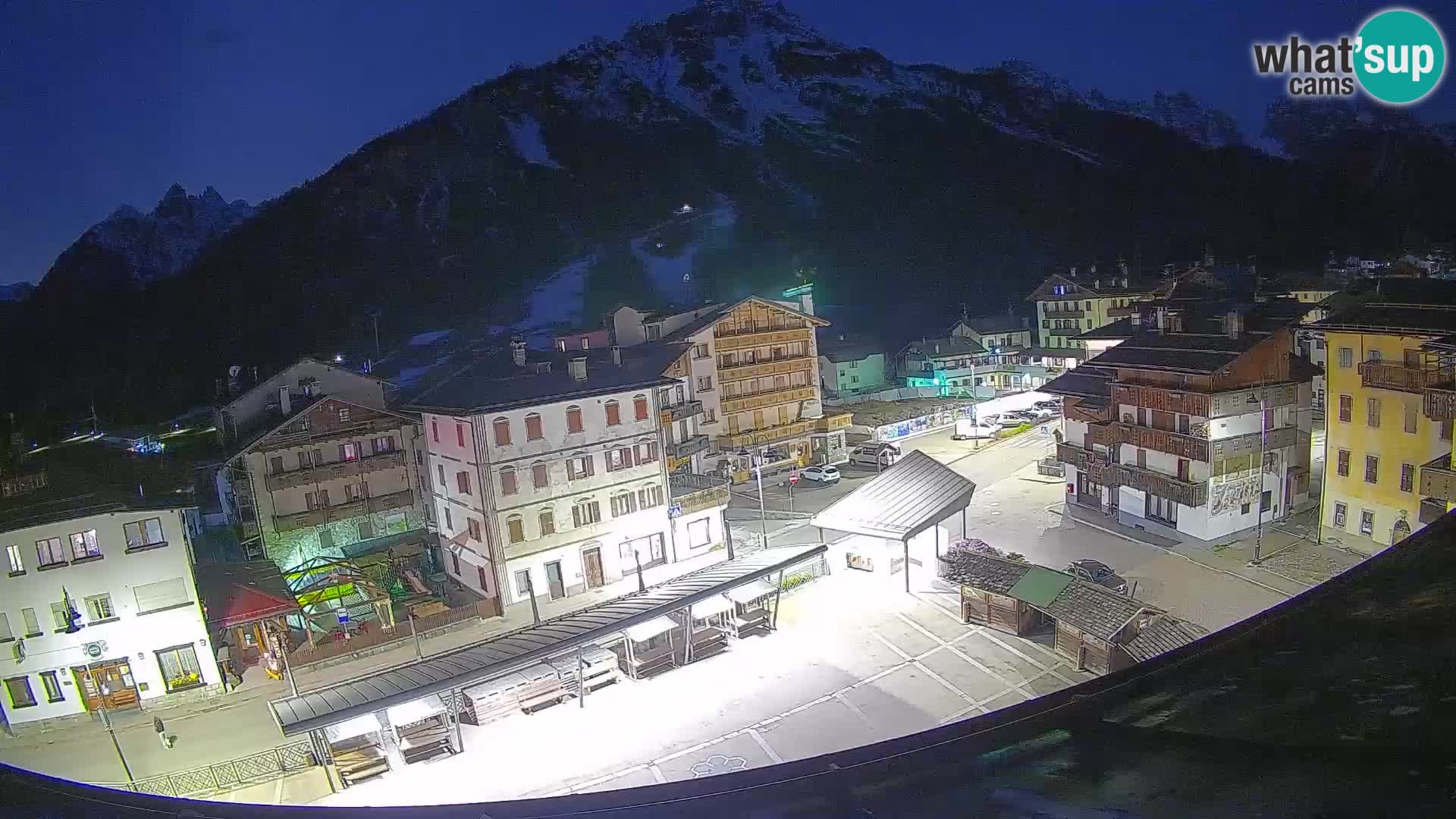 Hauptplatz von Forni di Sopra