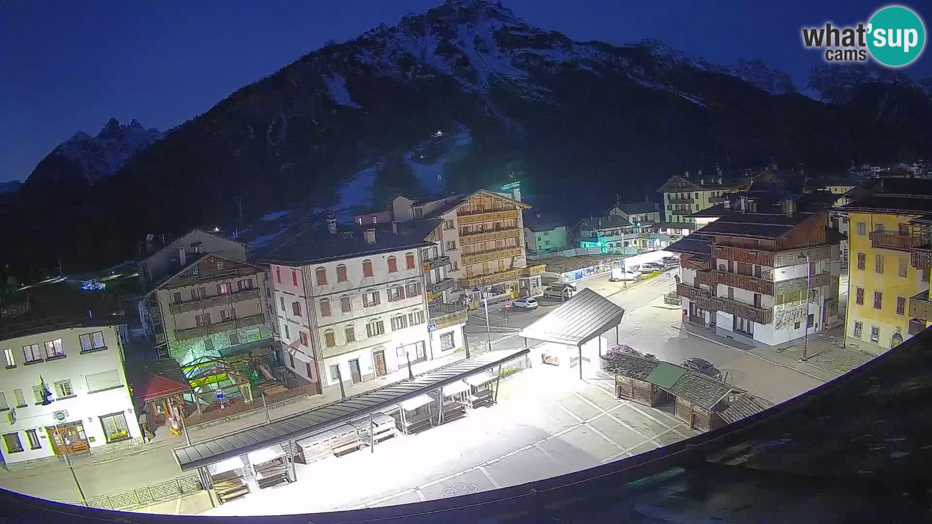Hauptplatz von Forni di Sopra