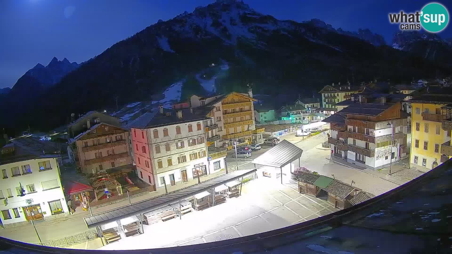 Hauptplatz von Forni di Sopra