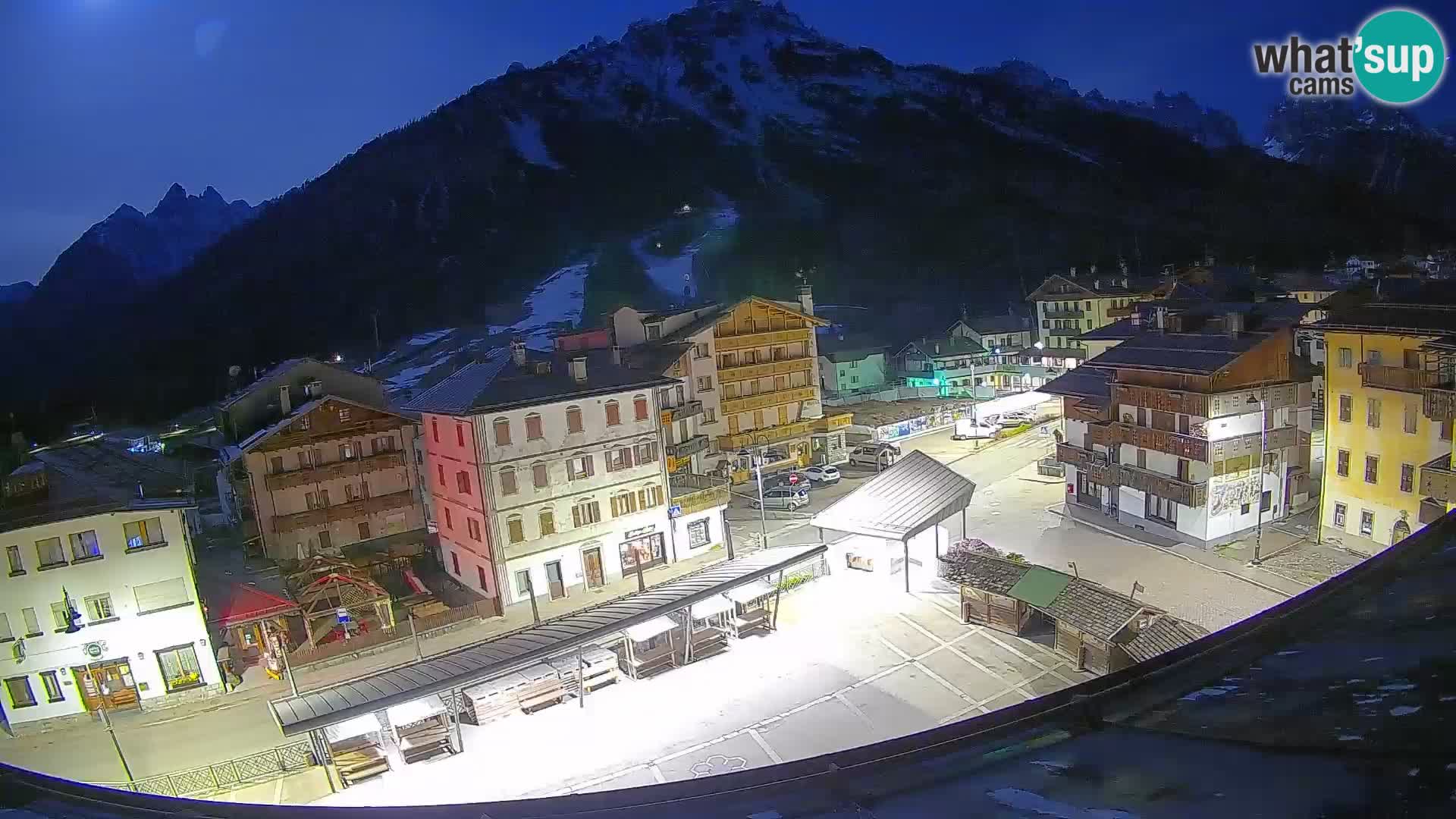 Hauptplatz von Forni di Sopra