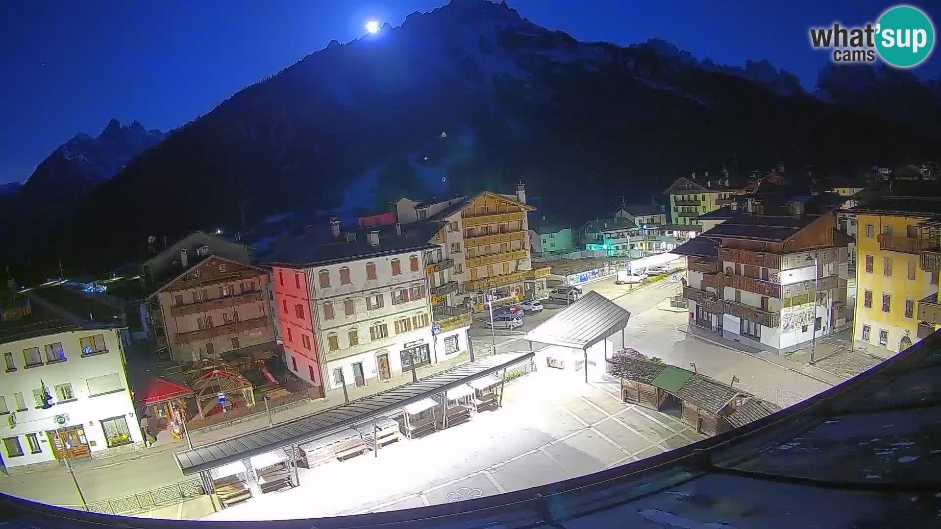 Hauptplatz von Forni di Sopra