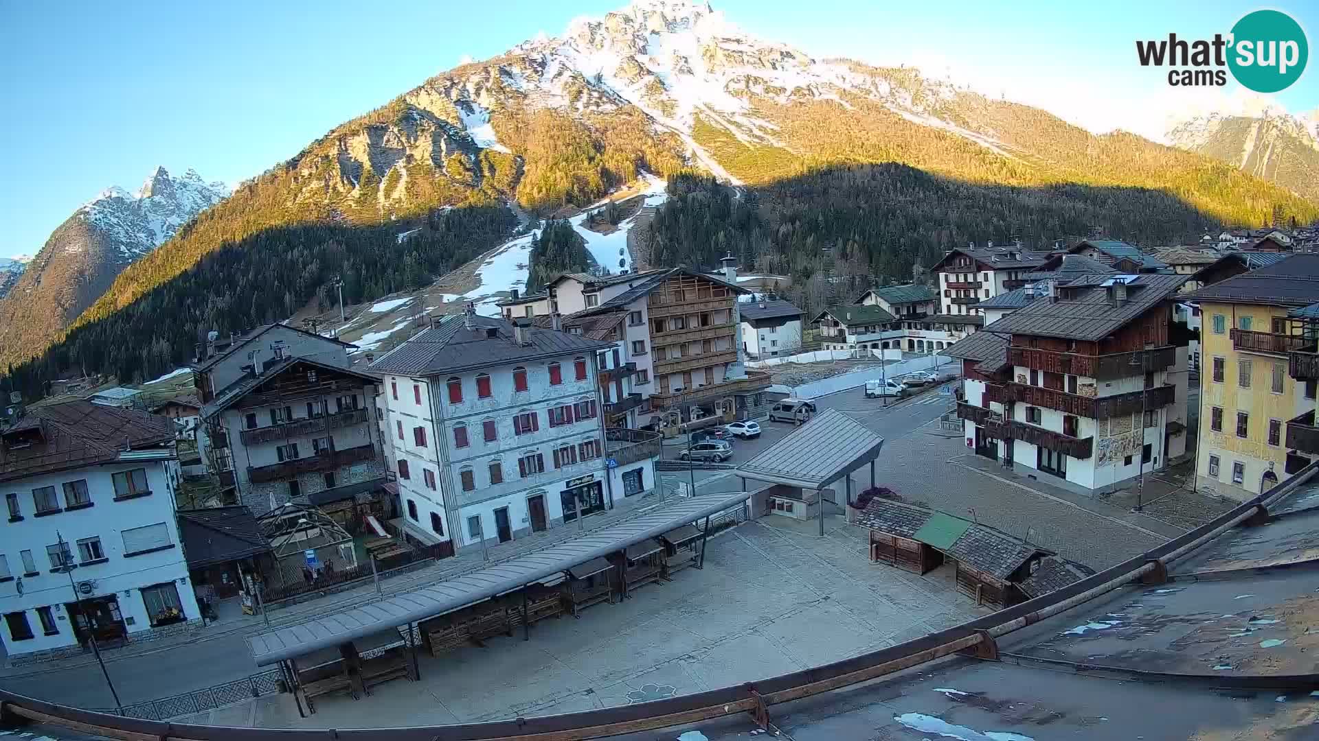 Hauptplatz von Forni di Sopra