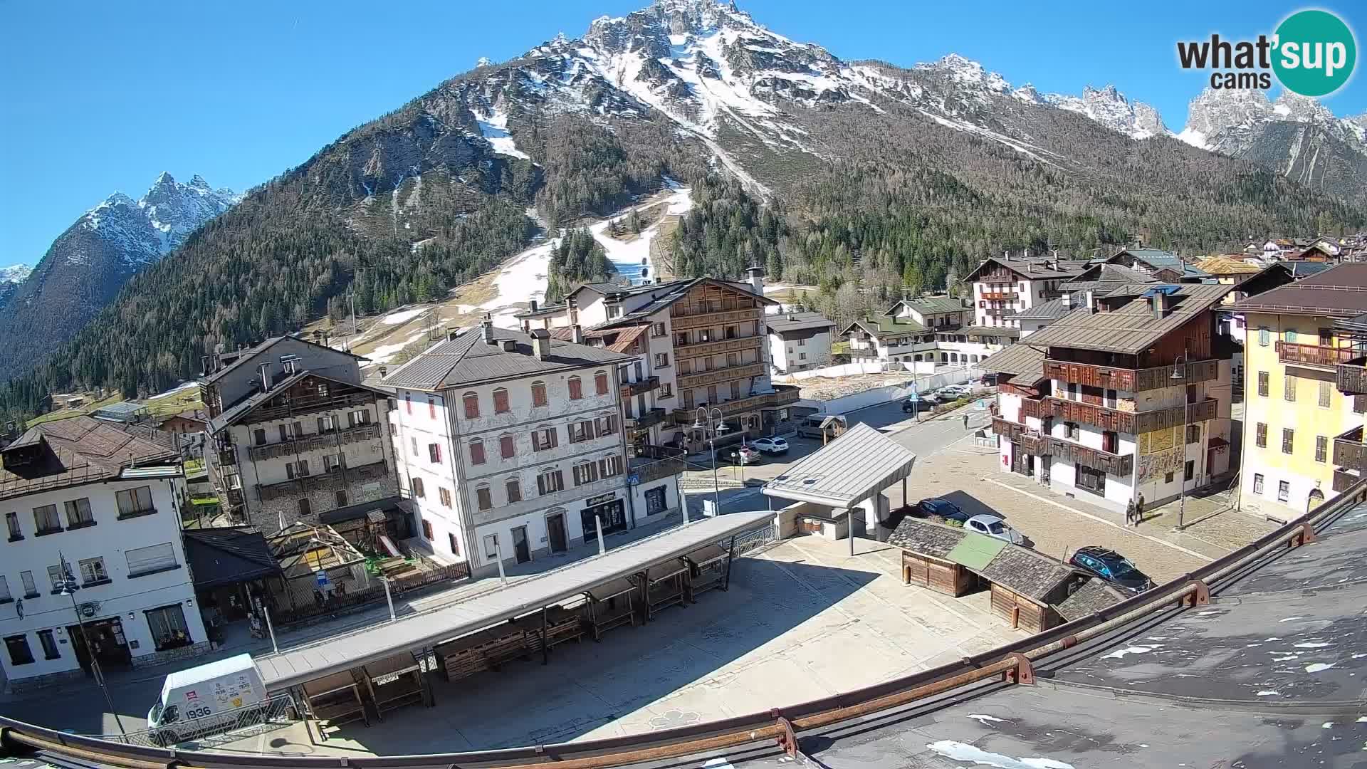 Hauptplatz von Forni di Sopra