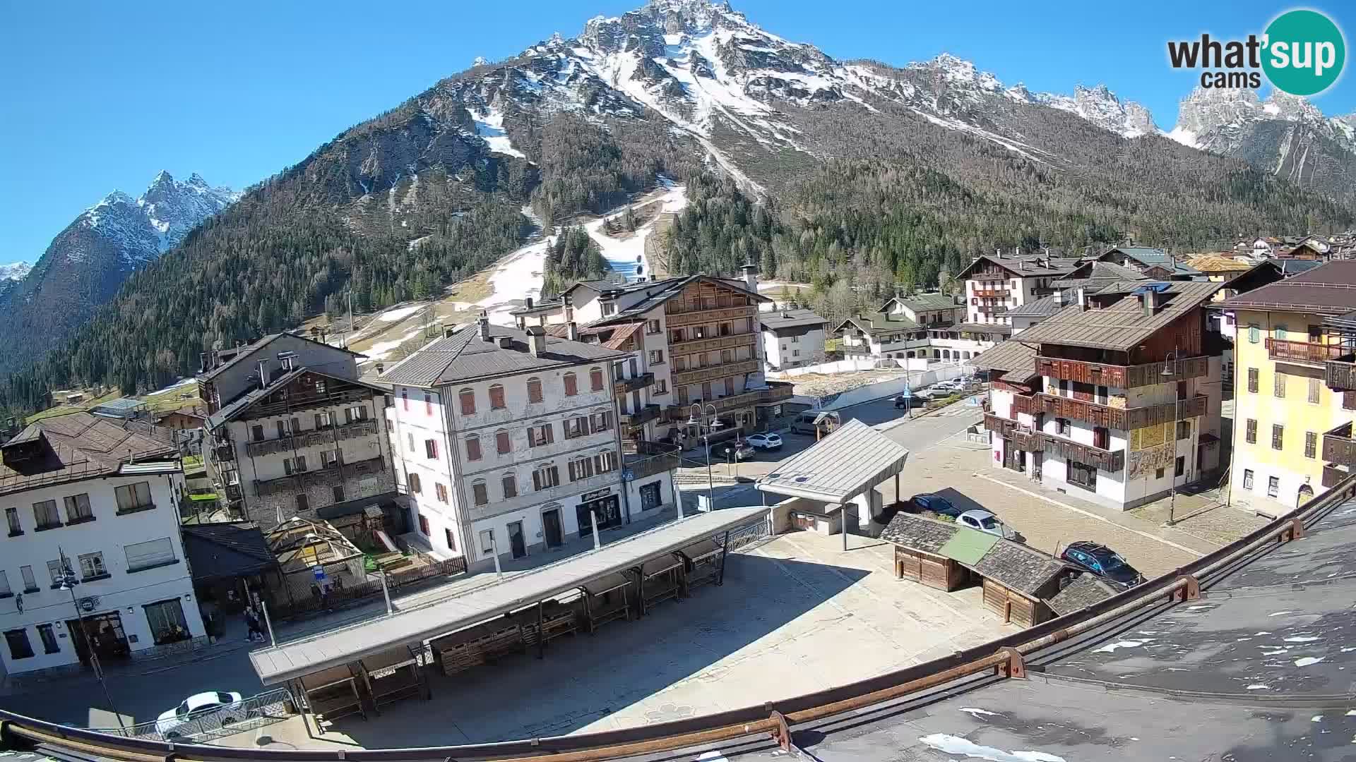 Hauptplatz von Forni di Sopra