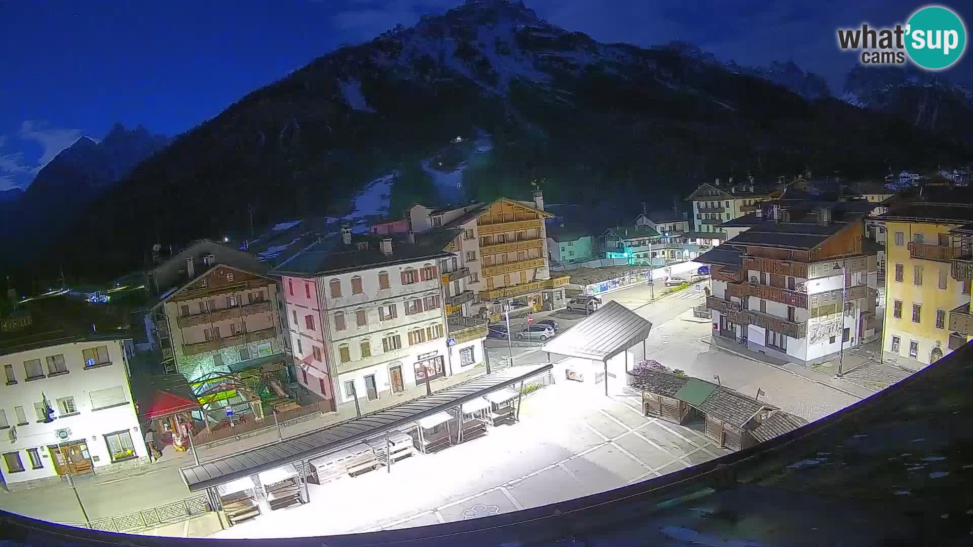 Hauptplatz von Forni di Sopra