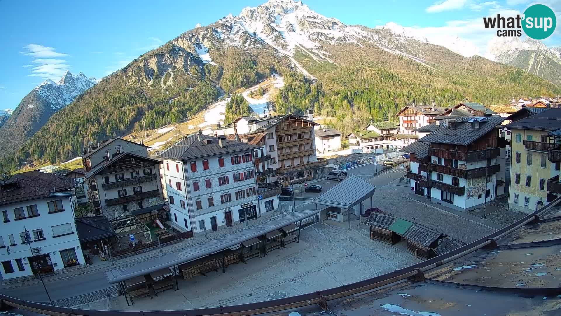 Hauptplatz von Forni di Sopra