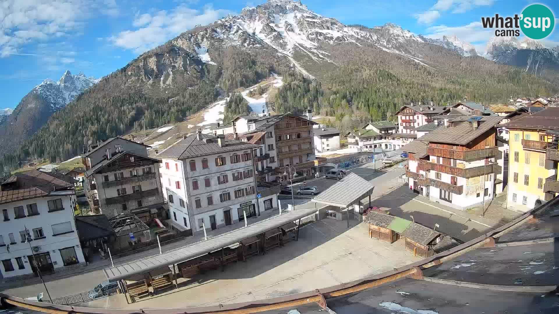 Hauptplatz von Forni di Sopra