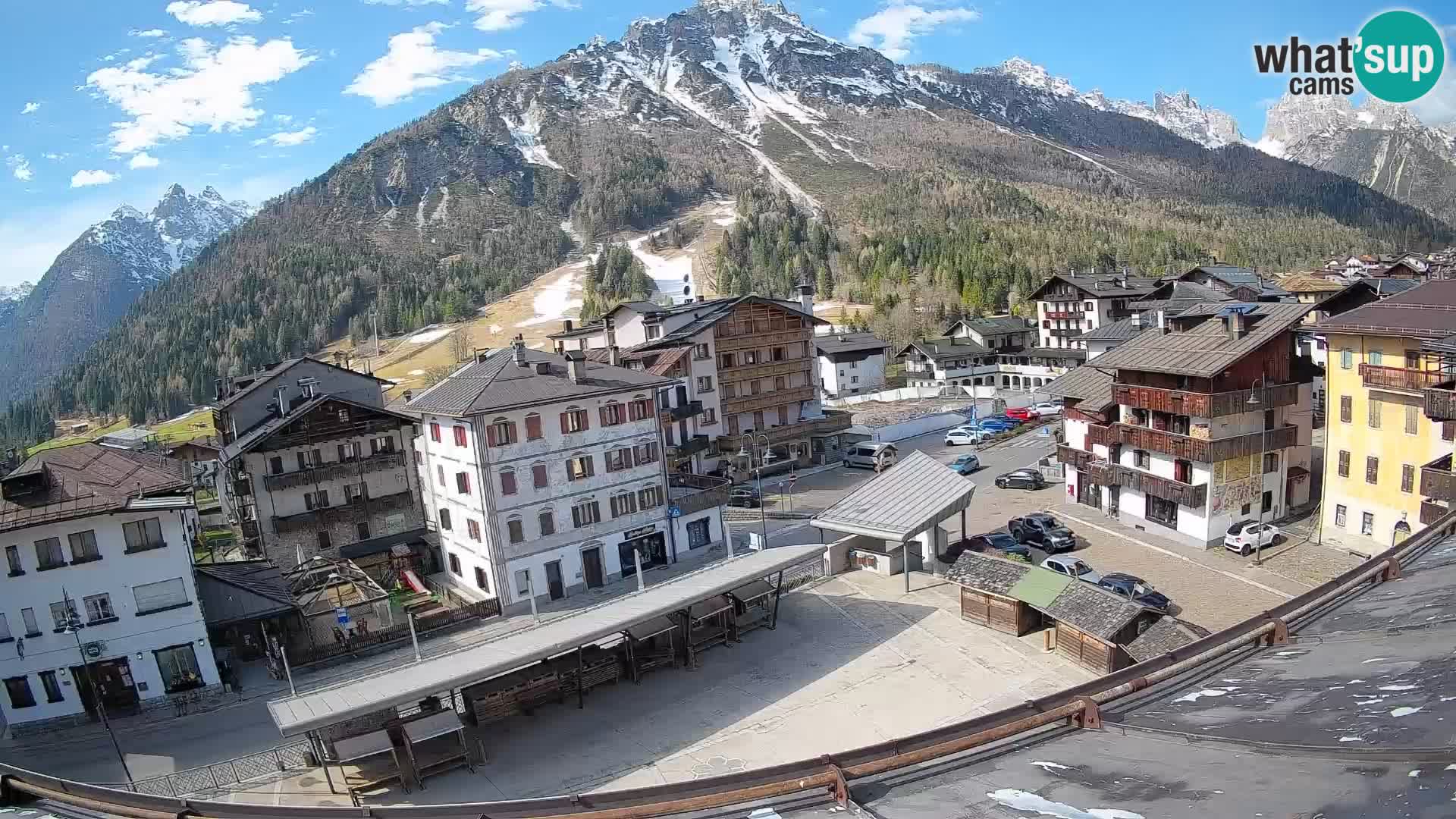 Hauptplatz von Forni di Sopra