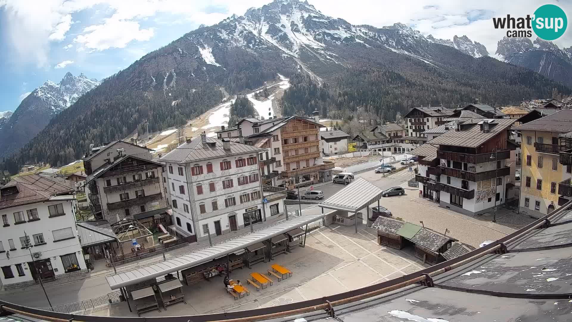 Hauptplatz von Forni di Sopra