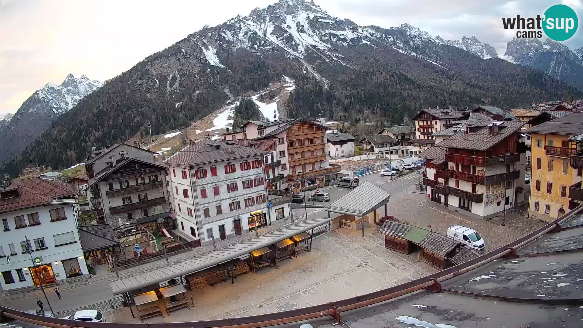 Hauptplatz von Forni di Sopra