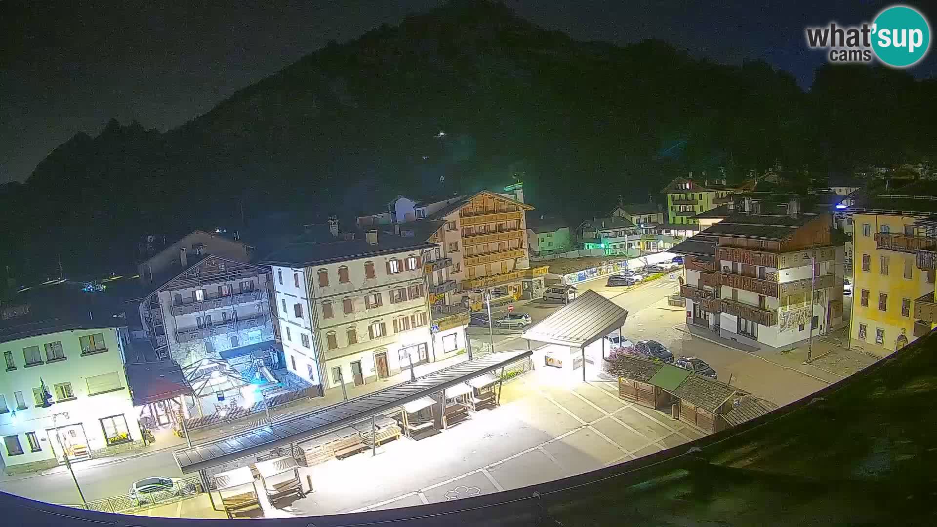 Hauptplatz von Forni di Sopra