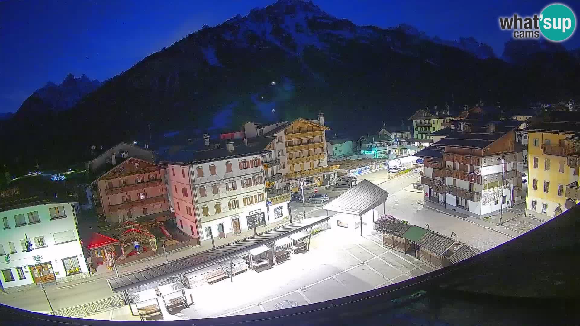 Hauptplatz von Forni di Sopra