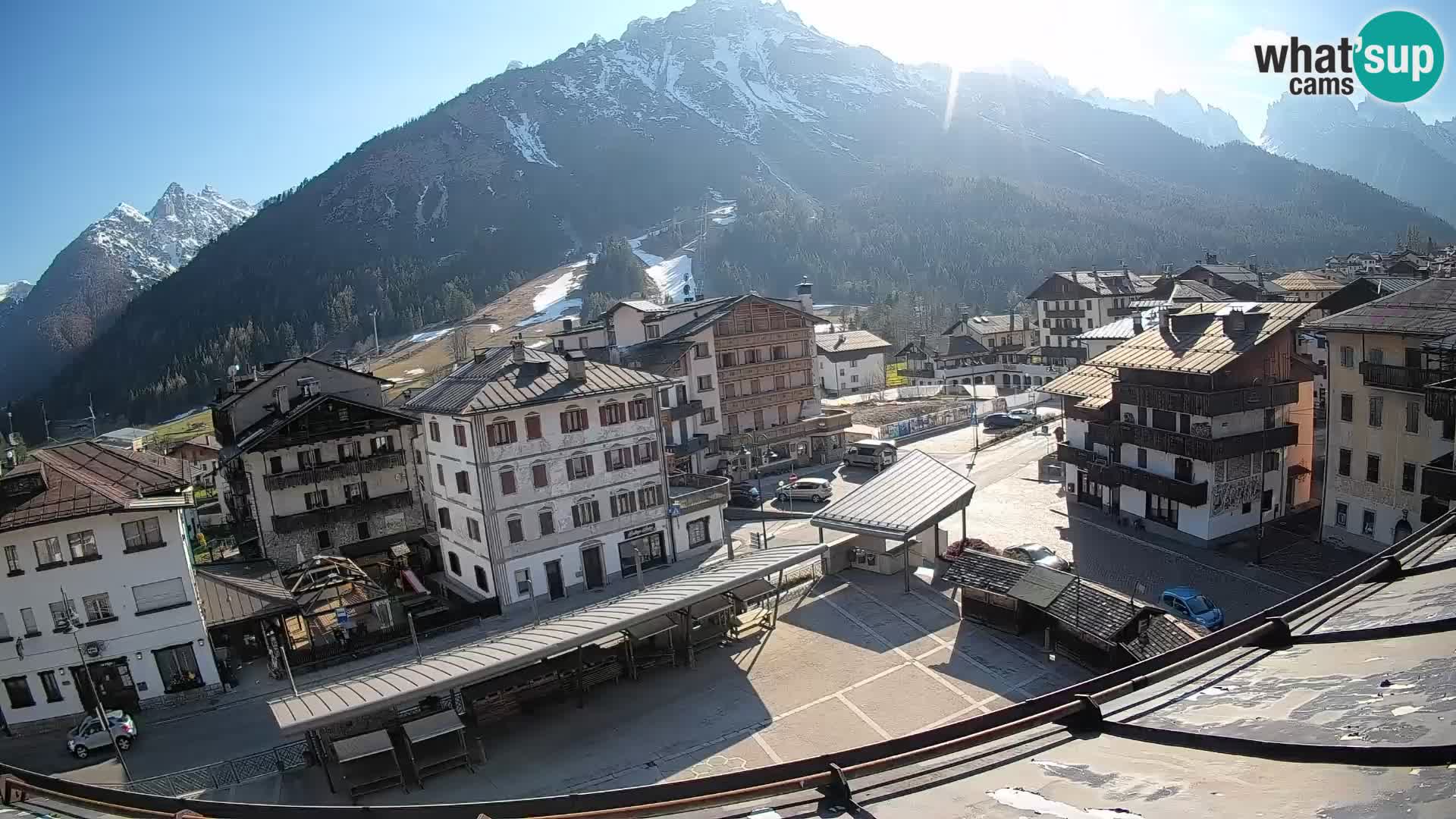 Piazza centrale di Forni di Sopra