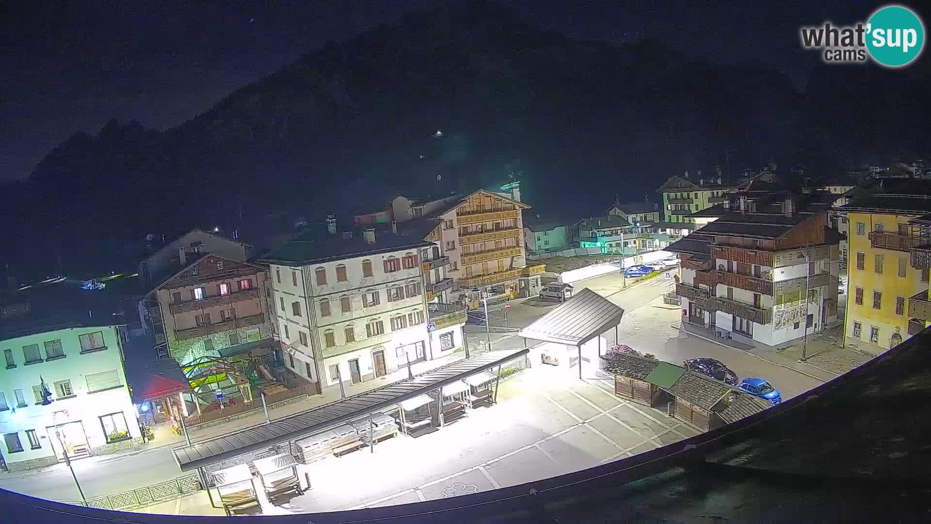 Hauptplatz von Forni di Sopra