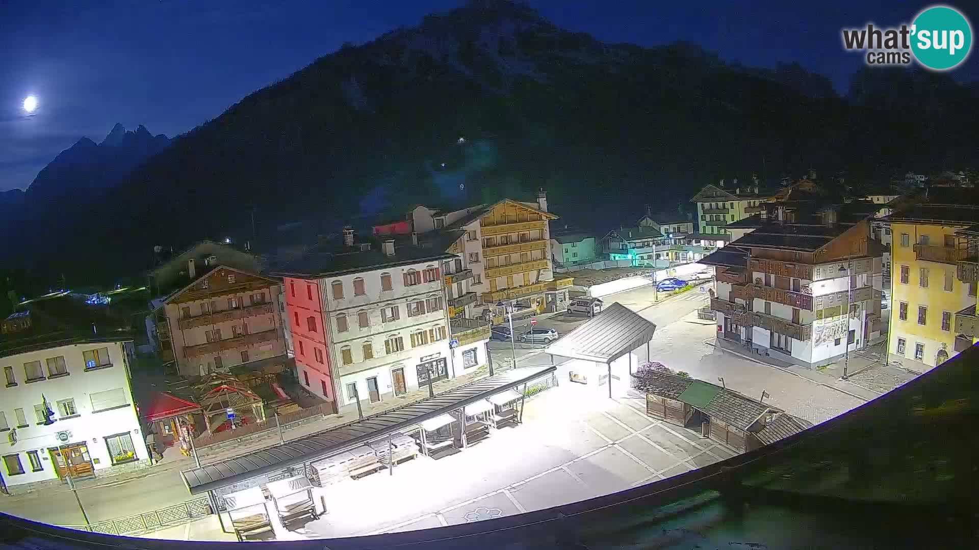 Hauptplatz von Forni di Sopra