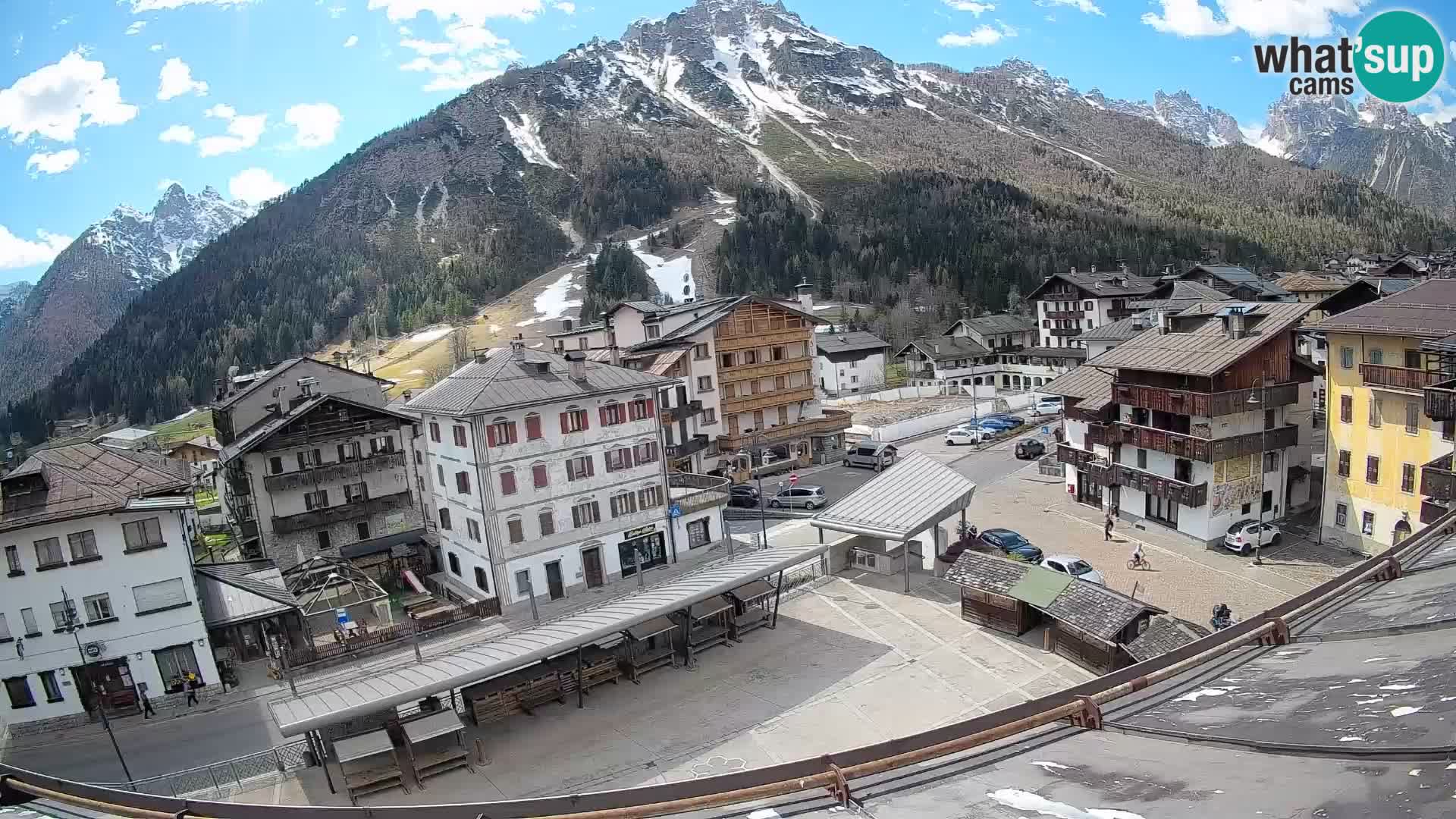 Hauptplatz von Forni di Sopra