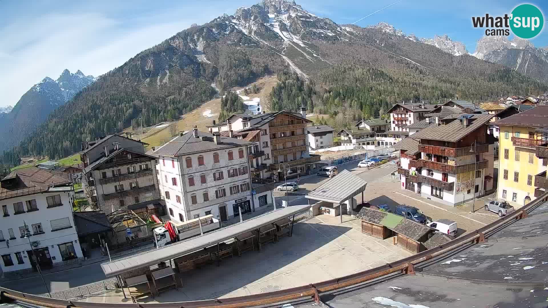 Hauptplatz von Forni di Sopra
