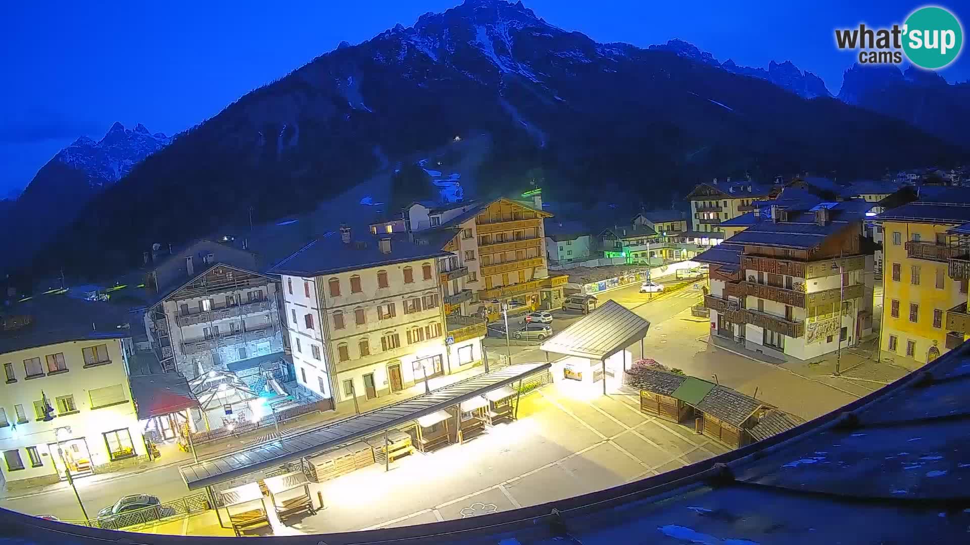 Hauptplatz von Forni di Sopra