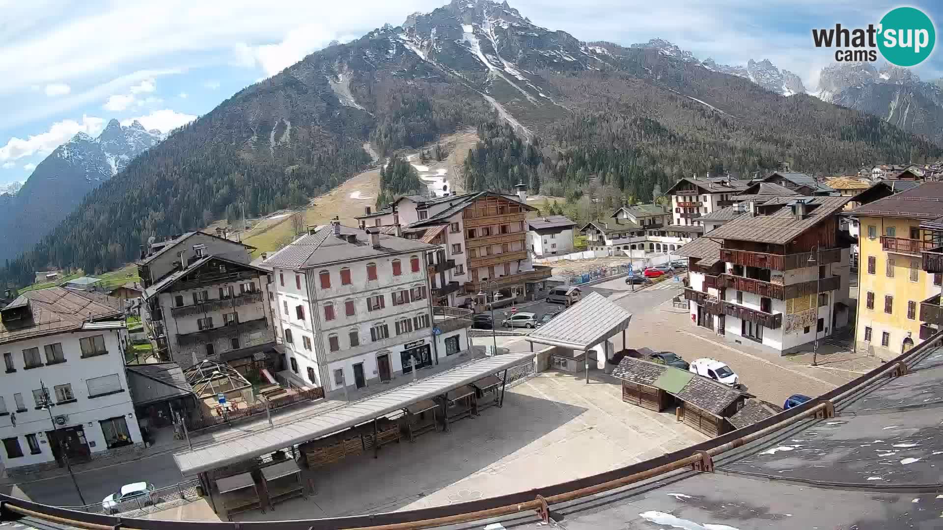 Hauptplatz von Forni di Sopra