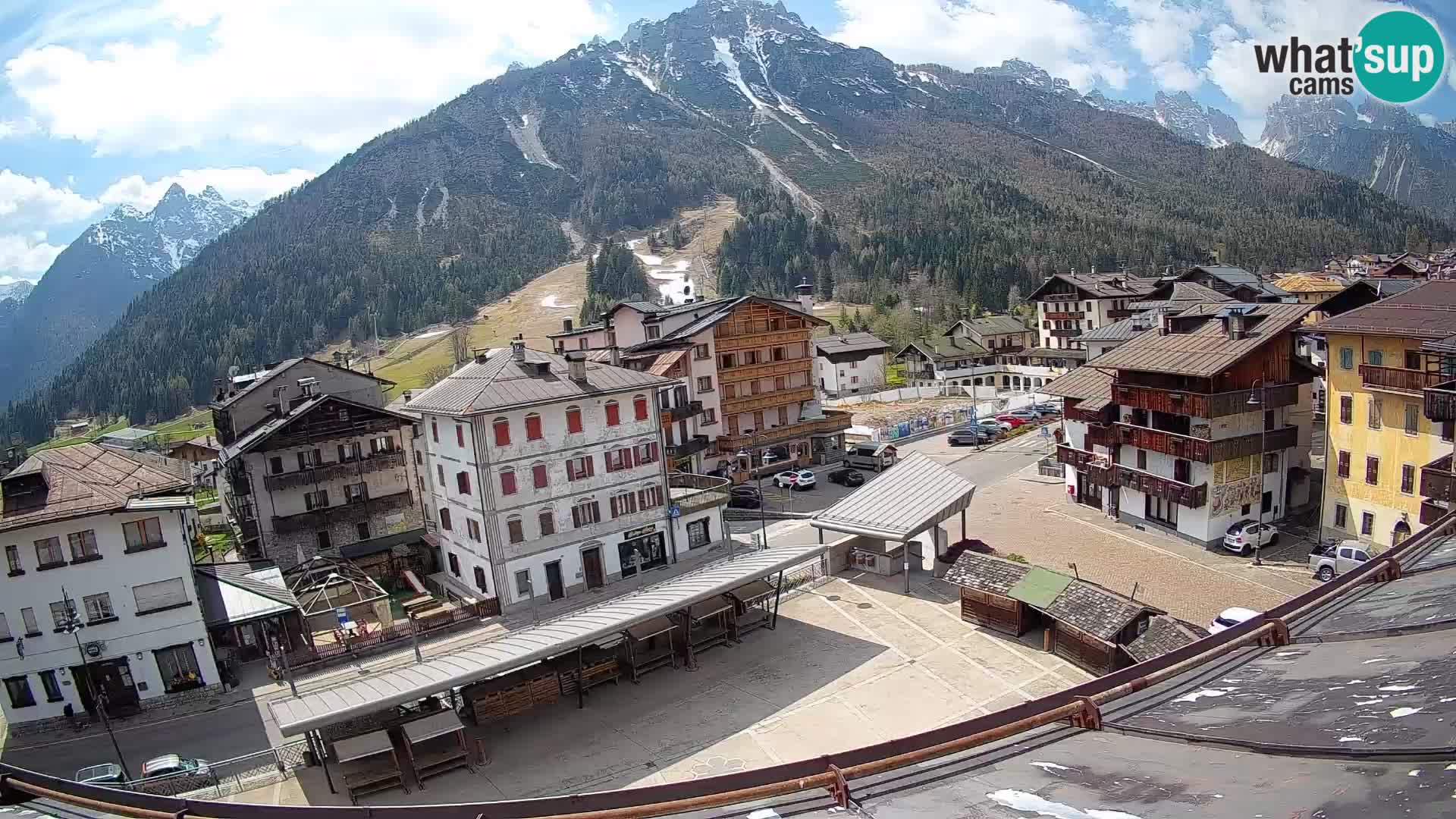 Hauptplatz von Forni di Sopra