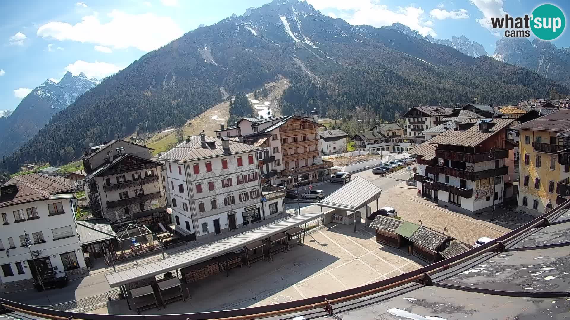 Hauptplatz von Forni di Sopra