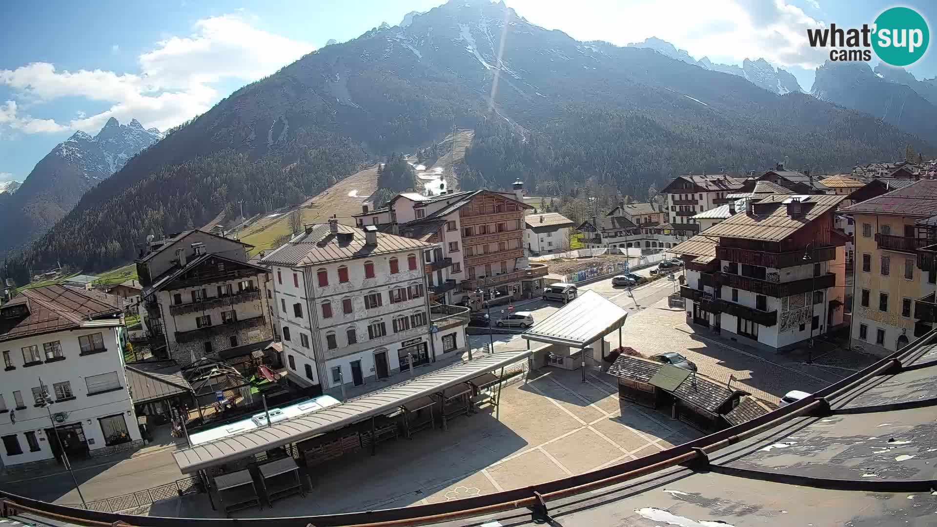Hauptplatz von Forni di Sopra