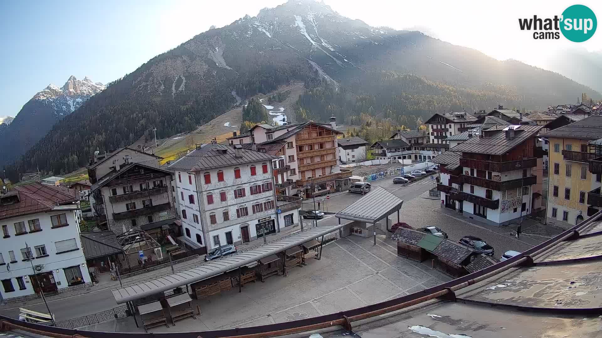 Piazza centrale di Forni di Sopra