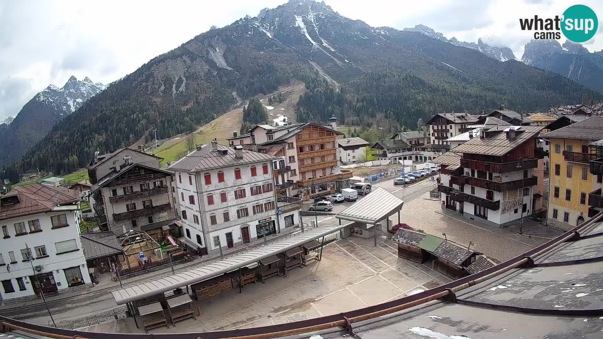 Hauptplatz von Forni di Sopra