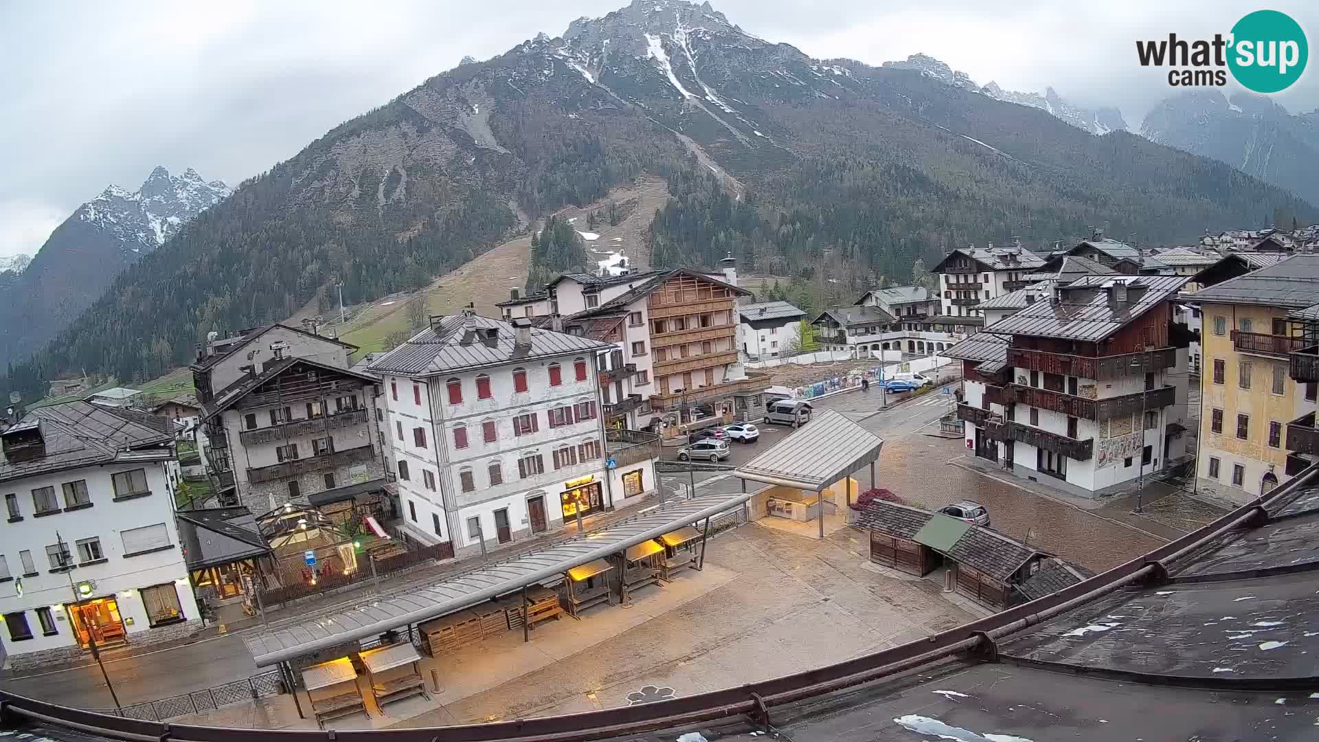 Hauptplatz von Forni di Sopra