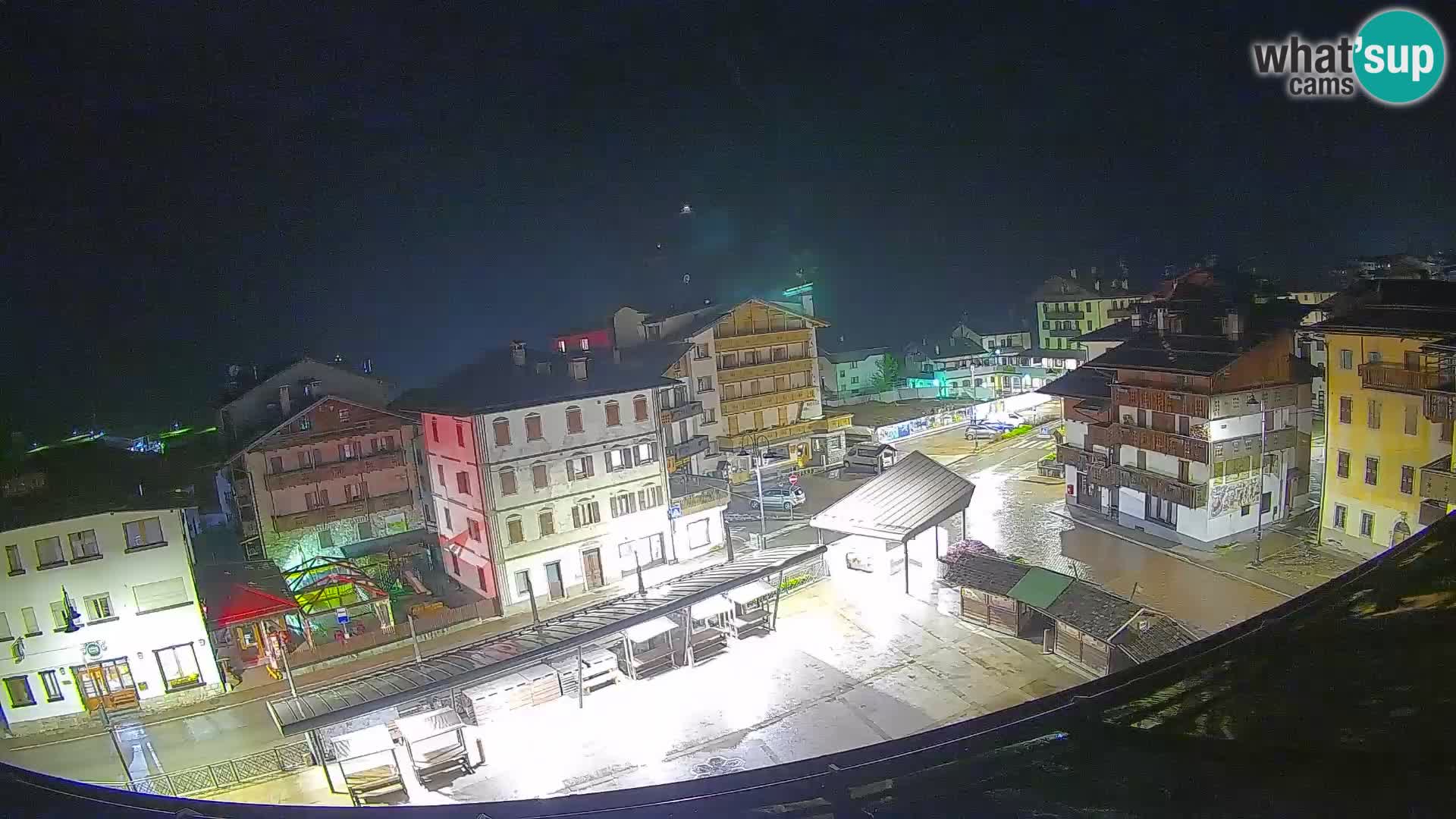 Hauptplatz von Forni di Sopra