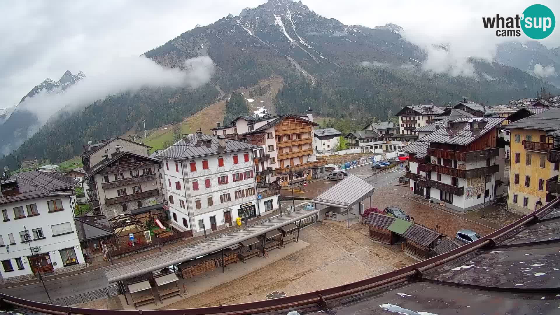 Hauptplatz von Forni di Sopra