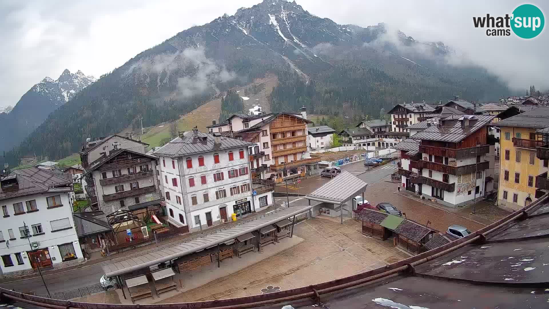 Hauptplatz von Forni di Sopra