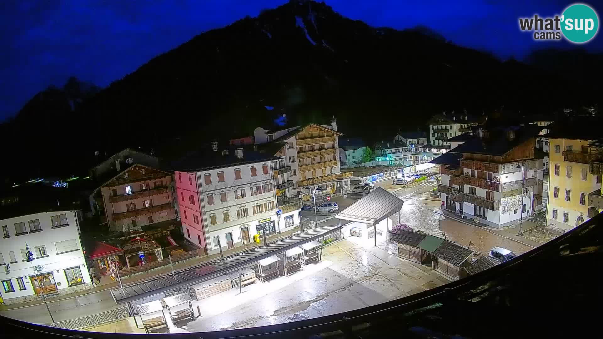 Hauptplatz von Forni di Sopra