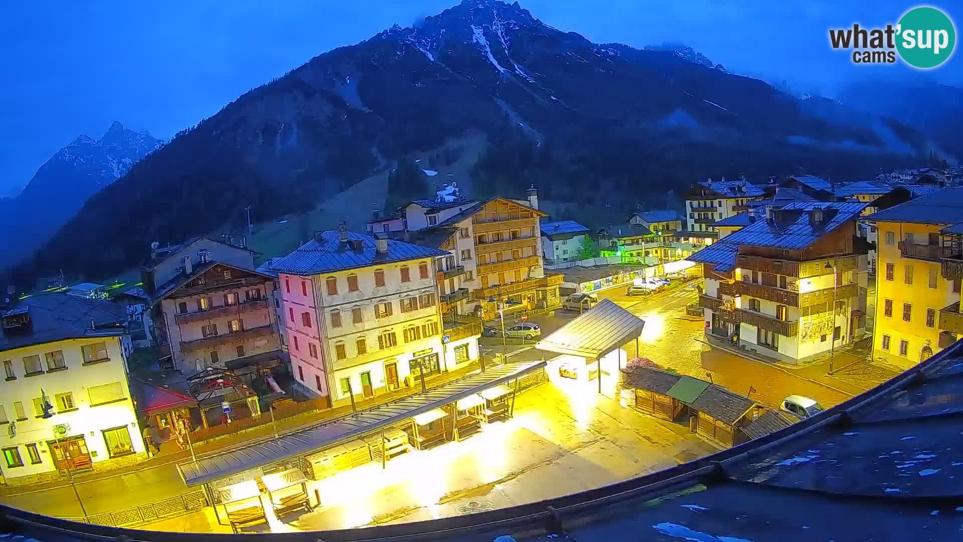 Hauptplatz von Forni di Sopra