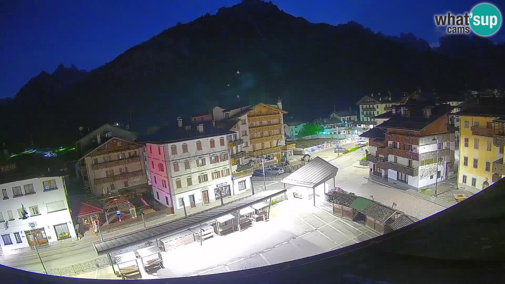 Hauptplatz von Forni di Sopra