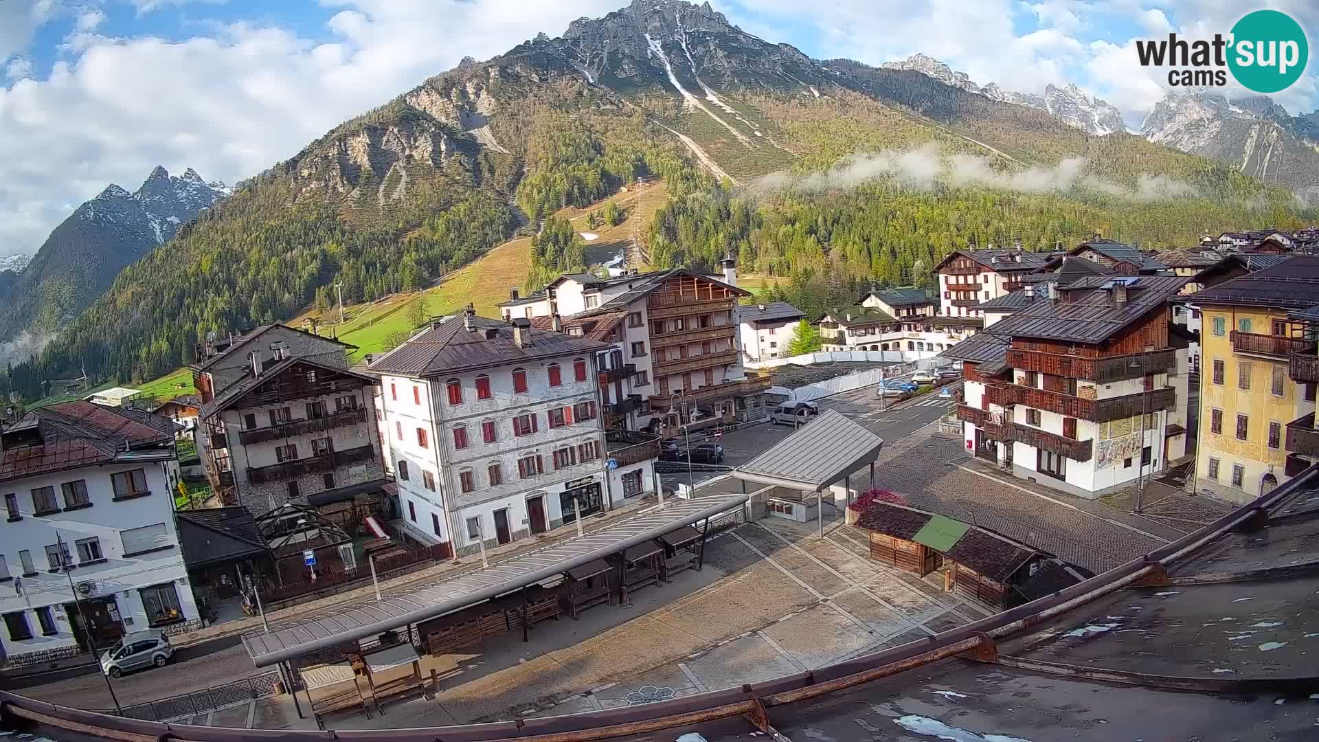 Hauptplatz von Forni di Sopra