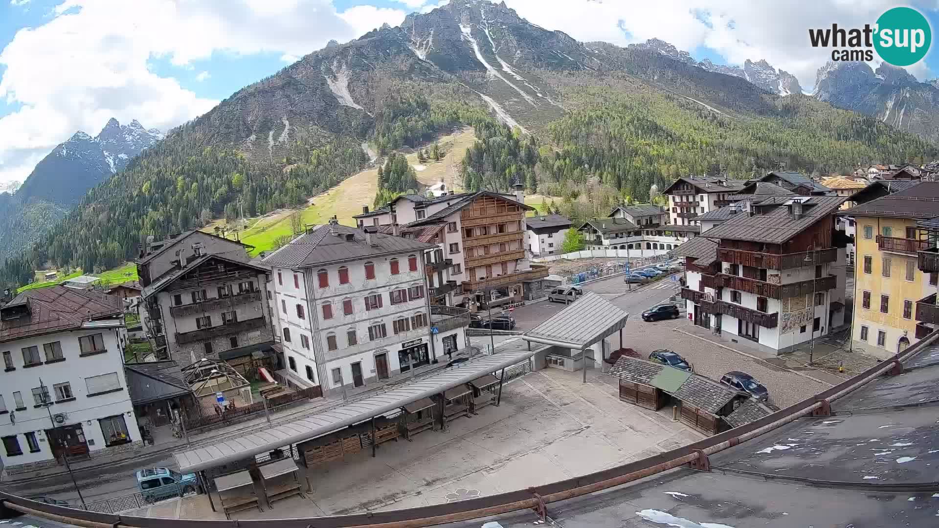 Hauptplatz von Forni di Sopra