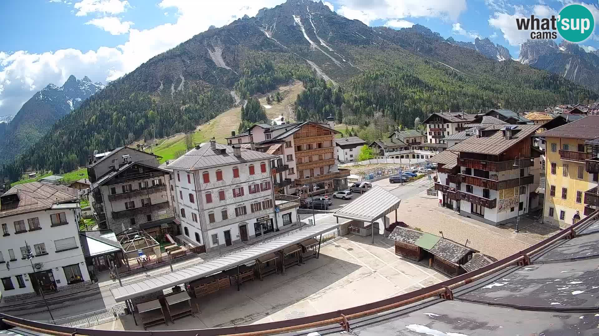 Hauptplatz von Forni di Sopra