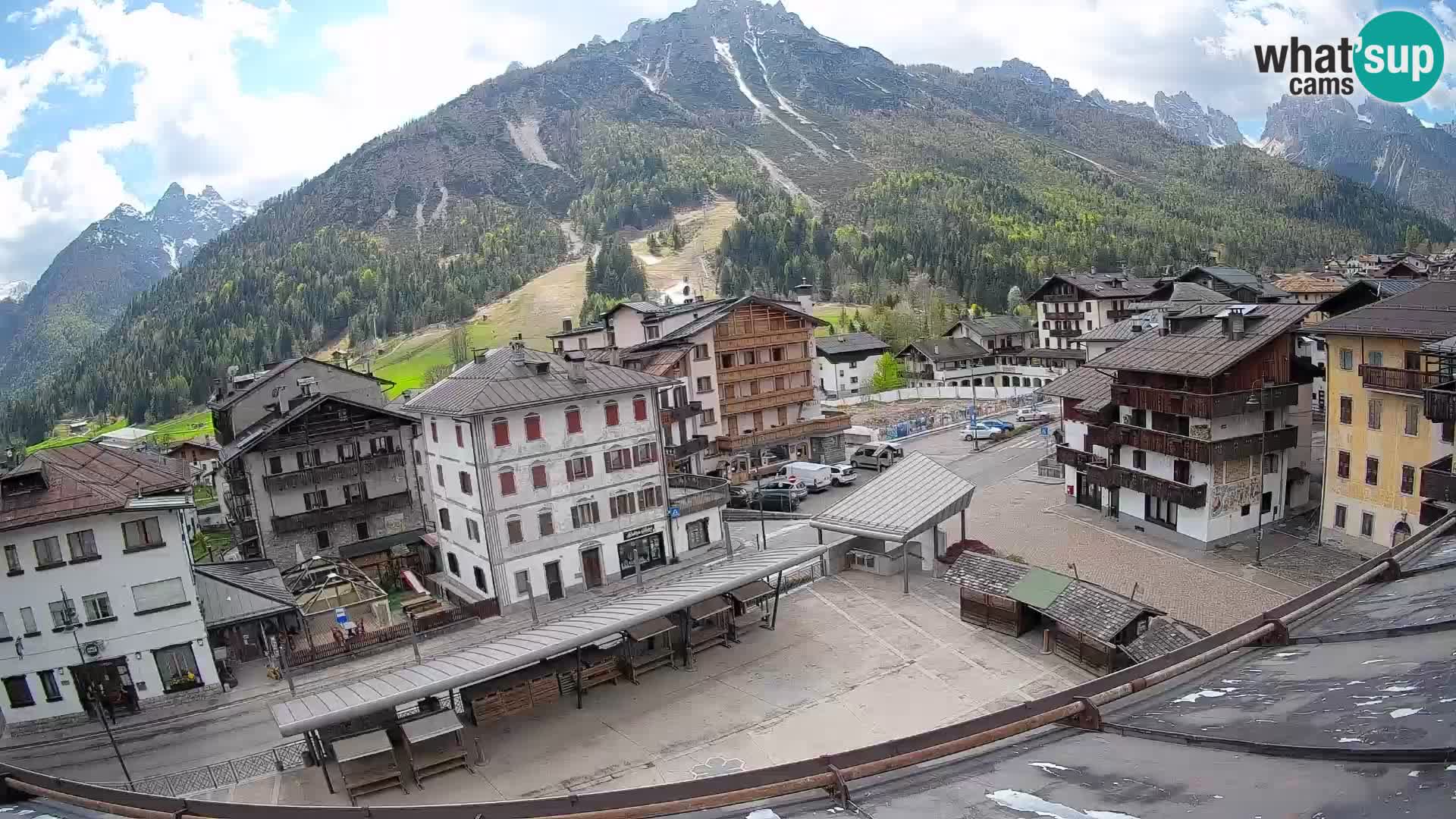 Hauptplatz von Forni di Sopra