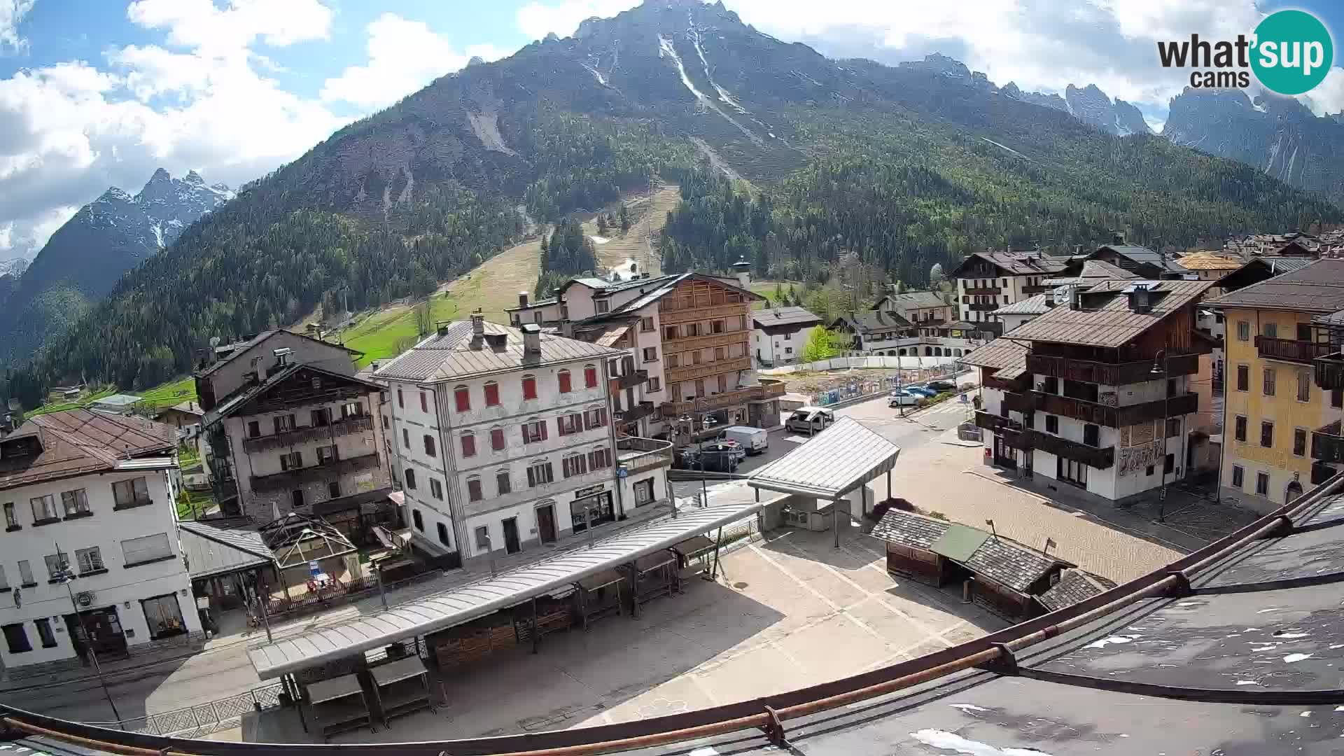 Hauptplatz von Forni di Sopra