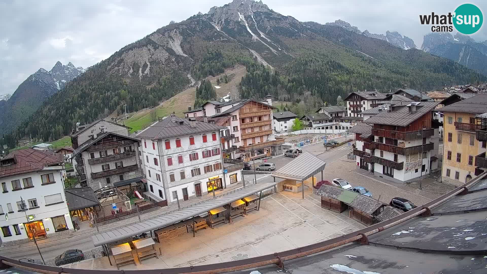 Hauptplatz von Forni di Sopra