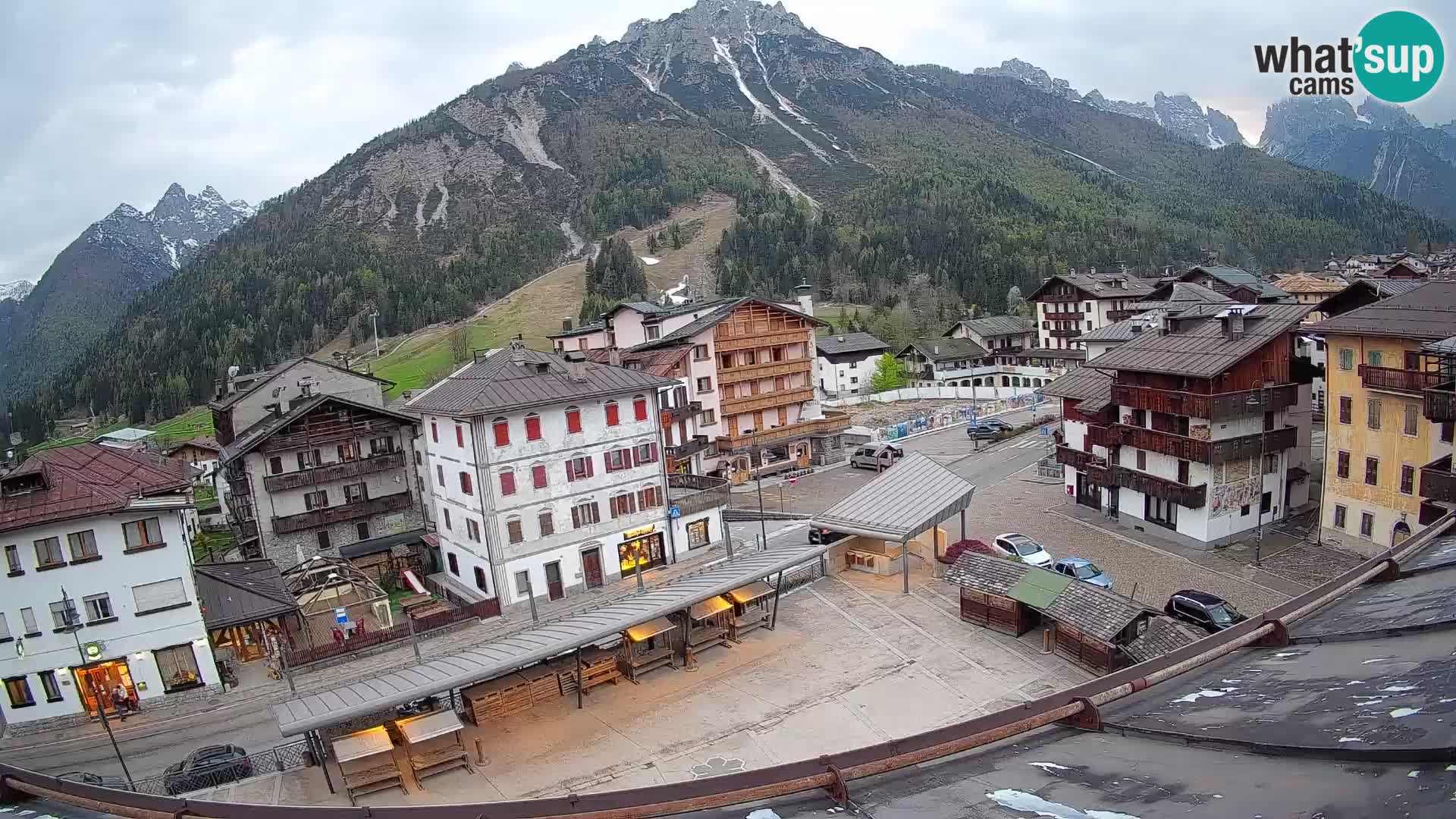 Hauptplatz von Forni di Sopra